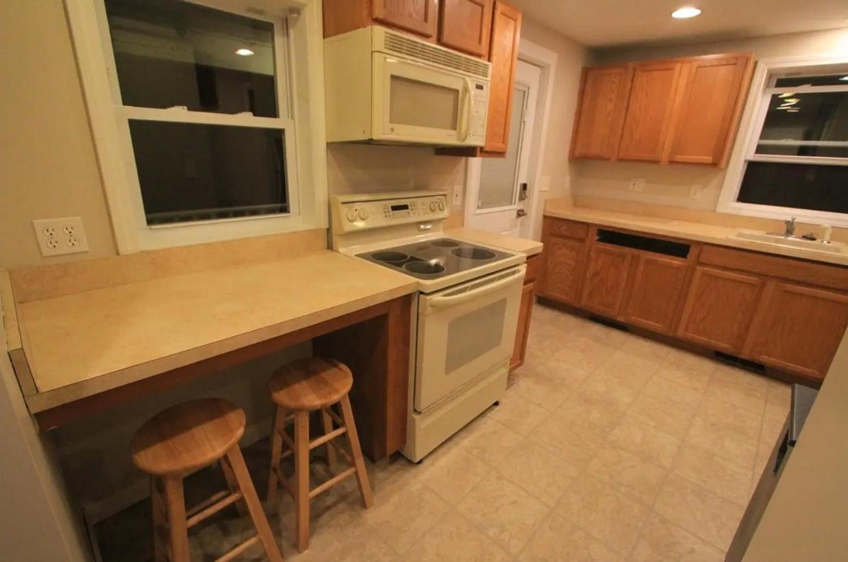 Superp South End Apartment برلينغتون المظهر الخارجي الصورة